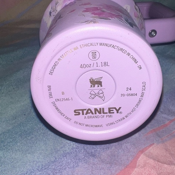 The Stanley x LoveShackFancy Quencher | 40 OZ - Happy Thoughts - Picture 7 of 7